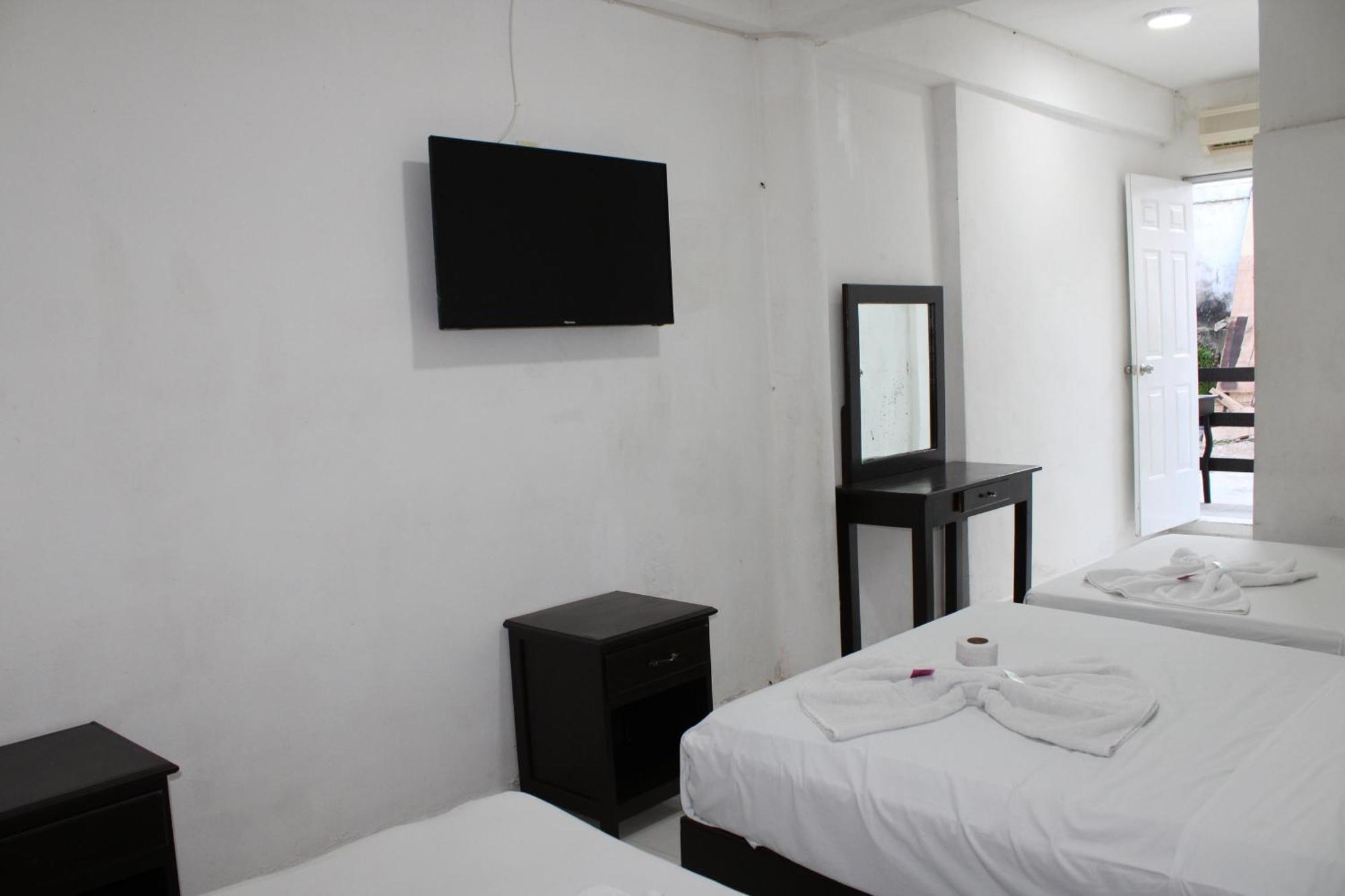 Oyo Hotel Colibri Четумаль Екстер'єр фото